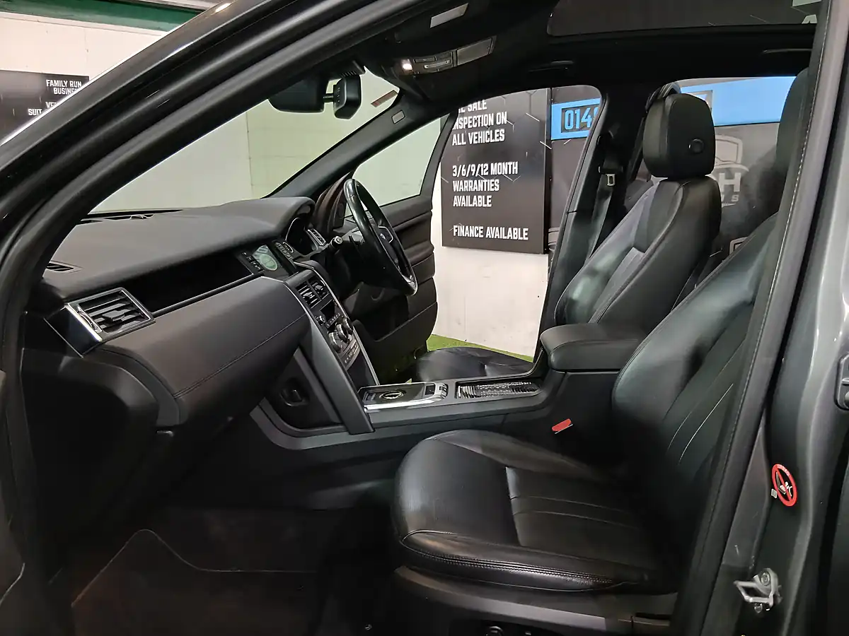 Used 2019 Land Rover Discovery Sport Landmark Grey - Interior and Exterior details 7