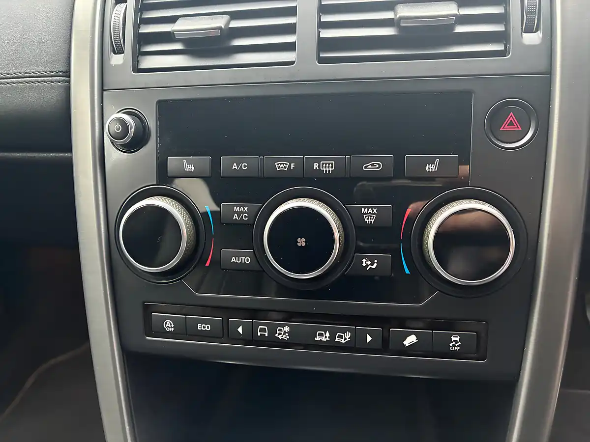 Used 2019 Land Rover Discovery Sport Landmark Grey - Interior and Exterior details 13
