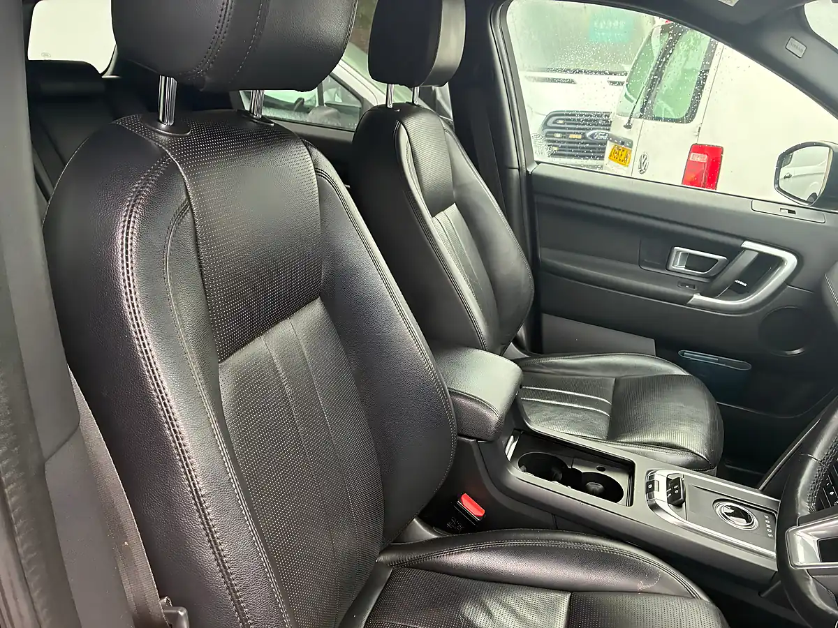 Used 2019 Land Rover Discovery Sport Landmark Grey - Interior and Exterior details 15