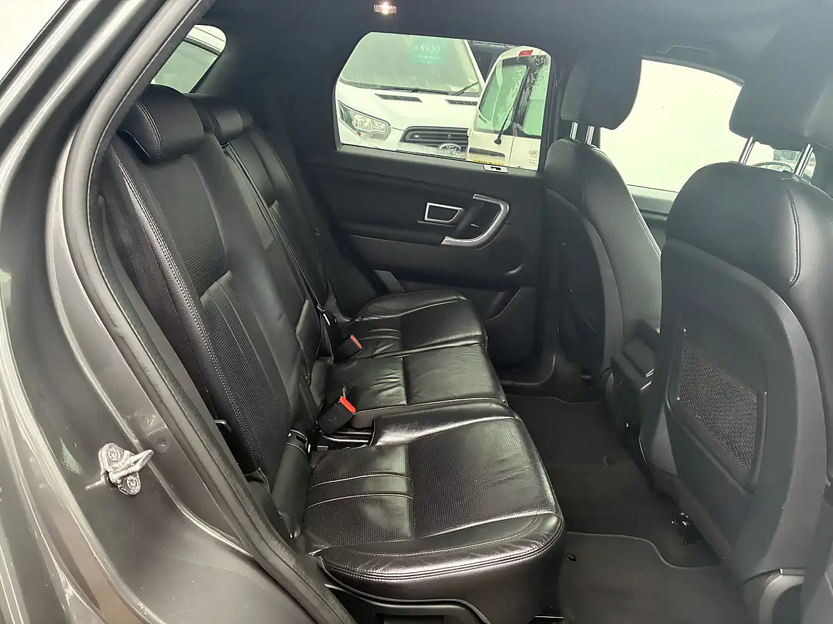 Used 2019 Land Rover Discovery Sport Landmark Grey - Interior and Exterior details 17