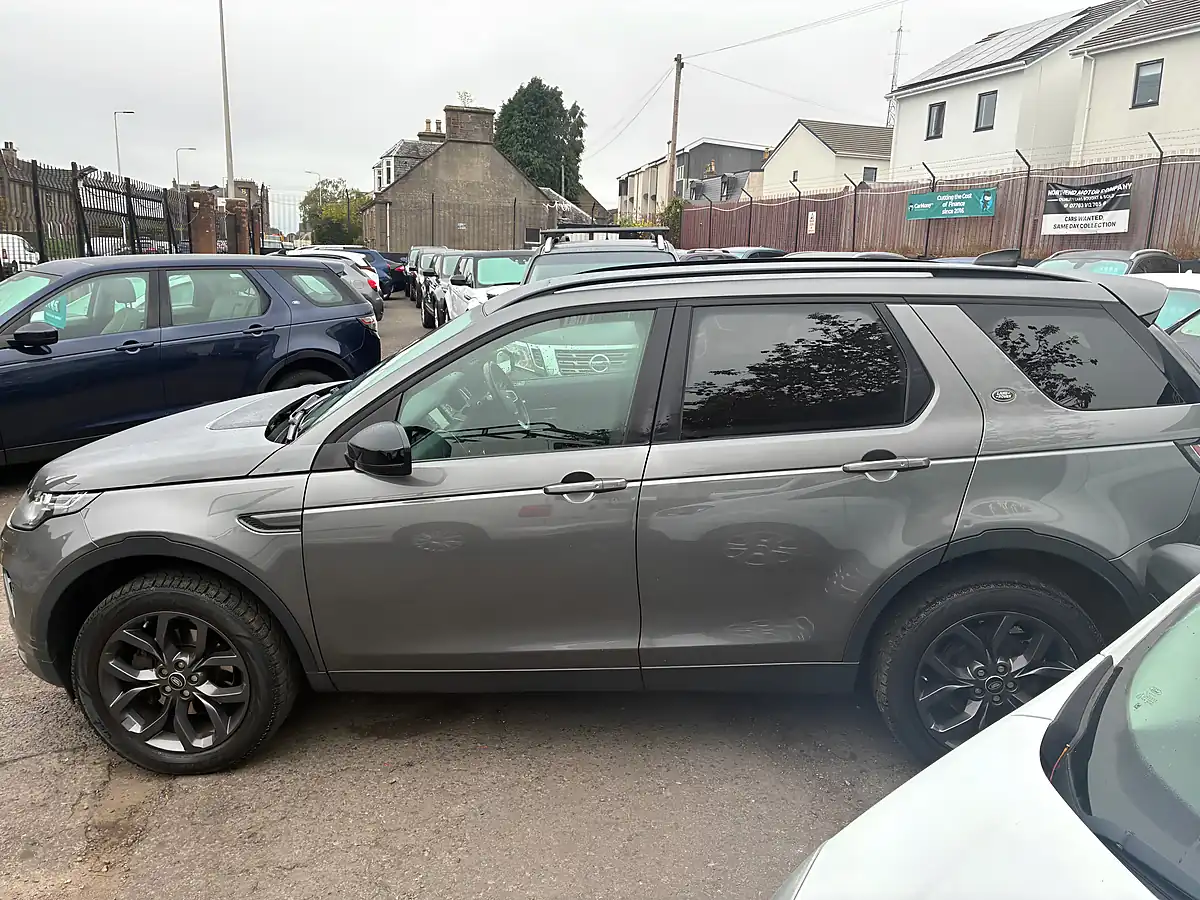 Used 2019 Land Rover Discovery Sport Landmark Grey - Interior and Exterior details 5