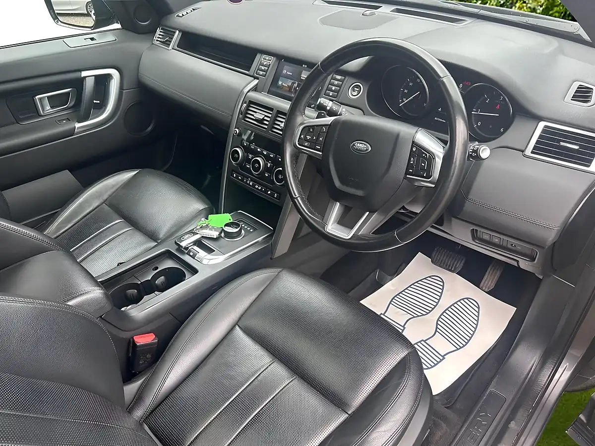 Used 2019 Land Rover Discovery Sport Landmark Grey - Interior and Exterior details 5