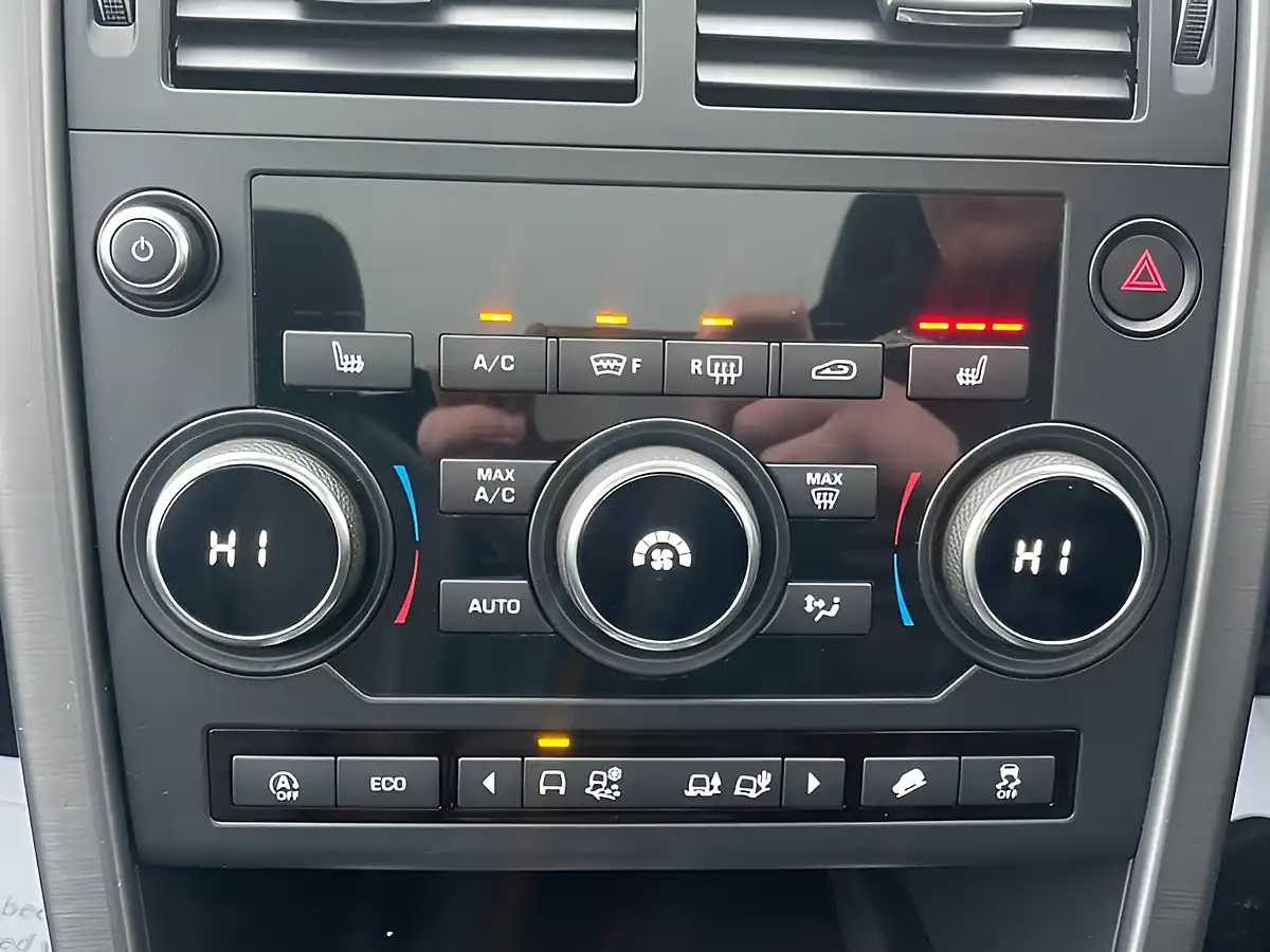 Used 2019 Land Rover Discovery Sport Landmark Grey - Interior and Exterior details 17