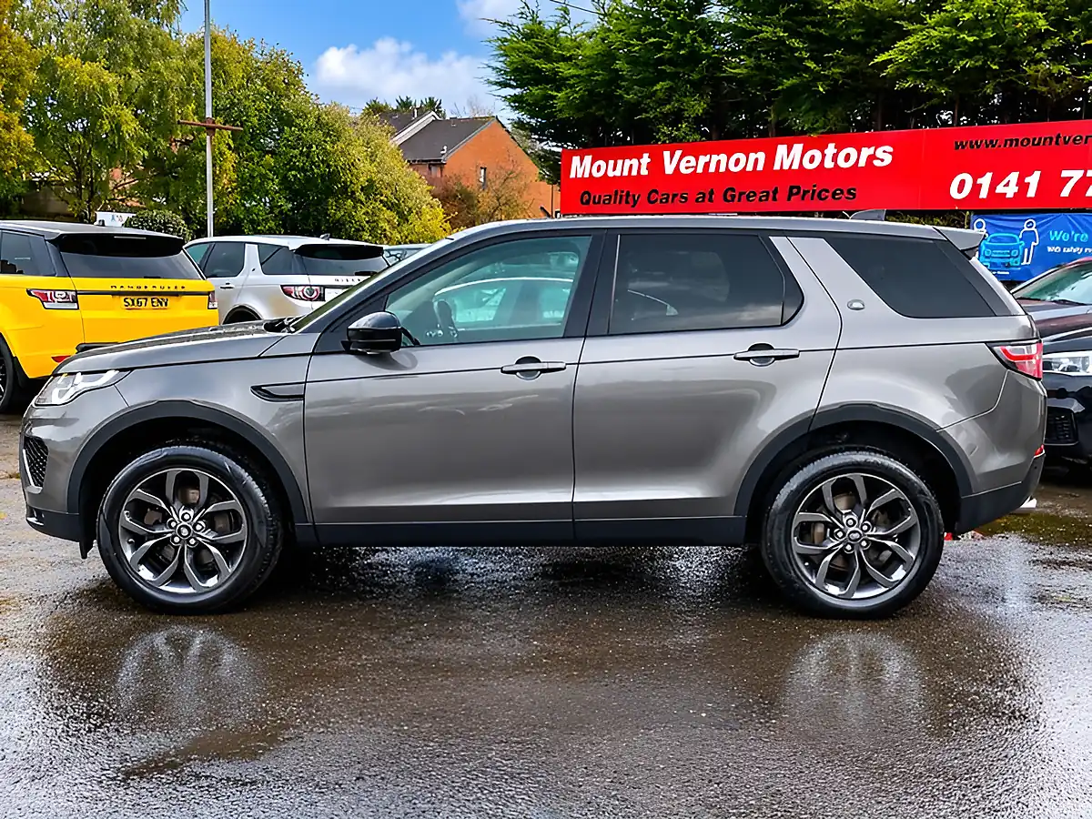 Used 2019 Land Rover Discovery Sport Landmark Grey - Interior and Exterior details 7