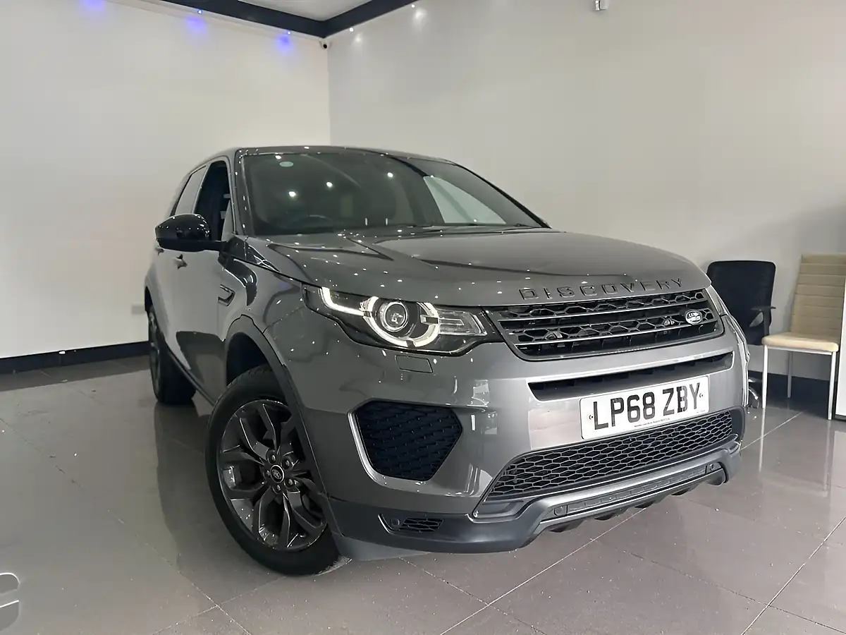 Used 2019 Land Rover Discovery Sport Landmark Grey - Interior and Exterior details 4