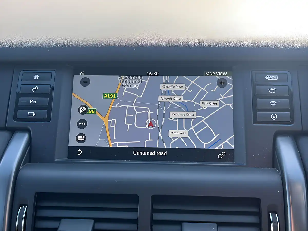 Used 2019 Land Rover Discovery Sport Landmark Narvik Black - Interior and Exterior details 17