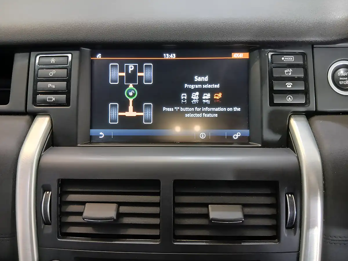 Used 2019 Land Rover Discovery Sport Landmark White - Interior and Exterior details 15