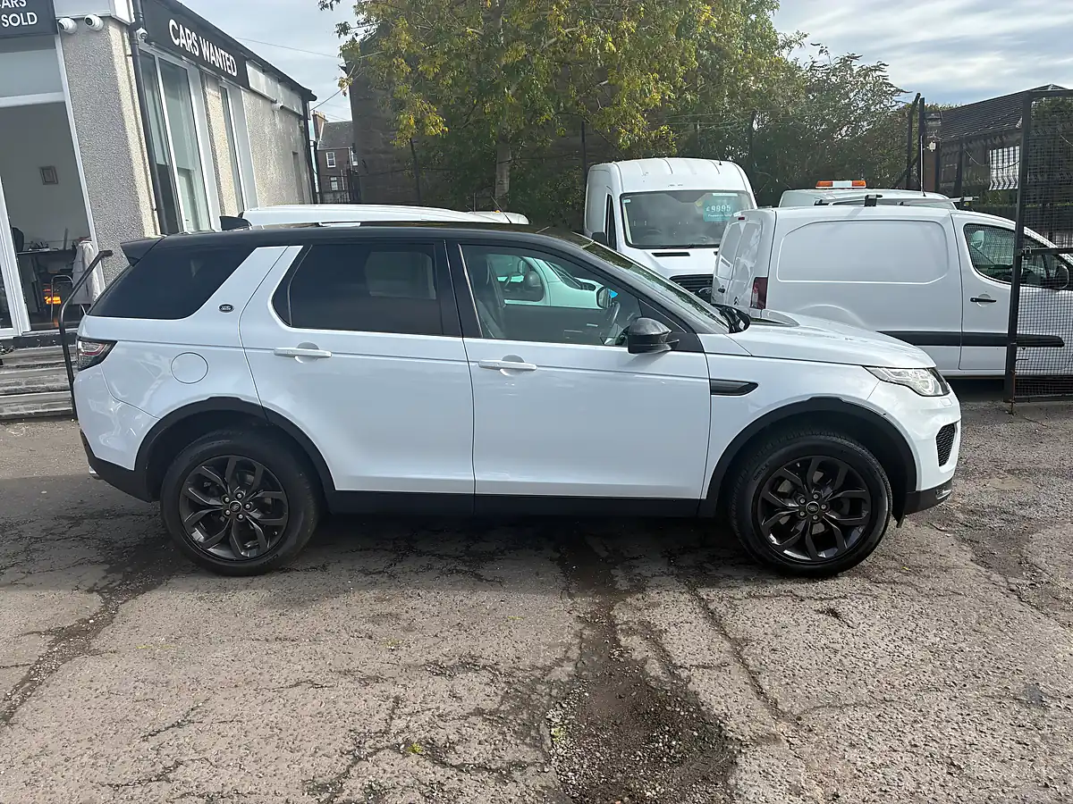Used 2019 Land Rover Discovery Sport Landmark White - Interior and Exterior details 2