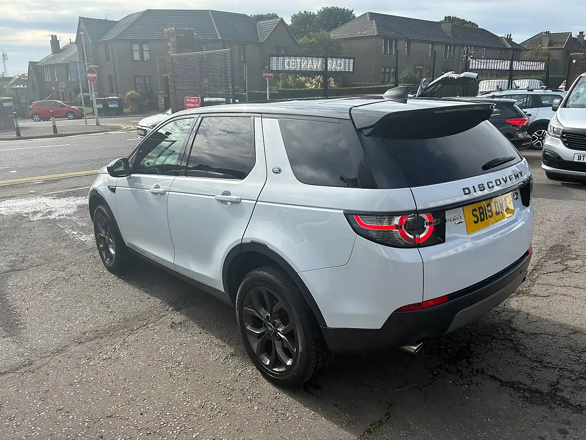Used 2019 Land Rover Discovery Sport Landmark White - Interior and Exterior details 5