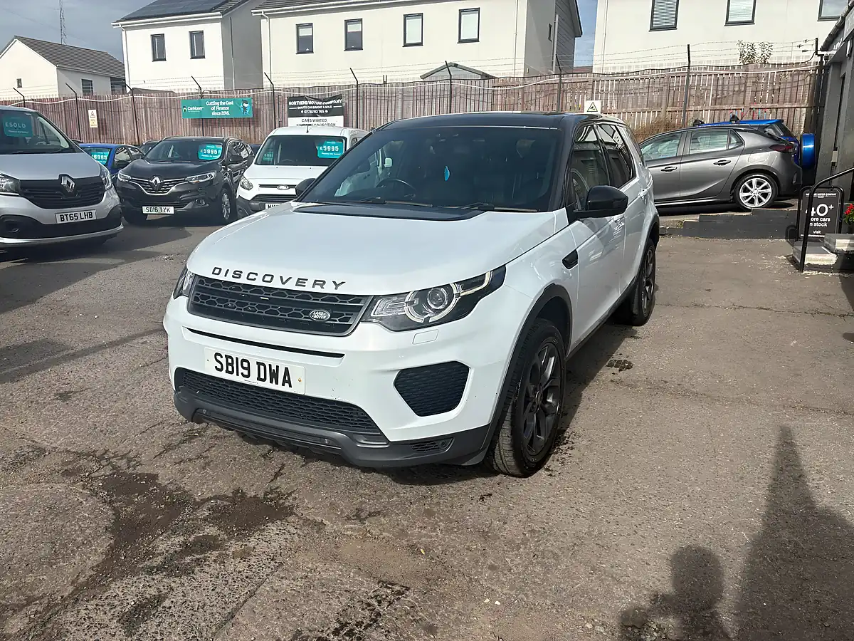 Used 2019 Land Rover Discovery Sport Landmark White - Interior and Exterior details 7