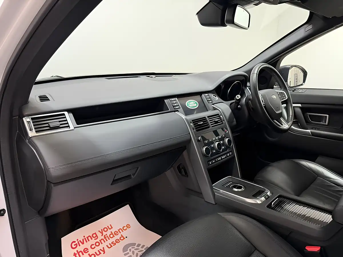 Used 2019 Land Rover Discovery Sport Landmark White - Interior and Exterior details 17