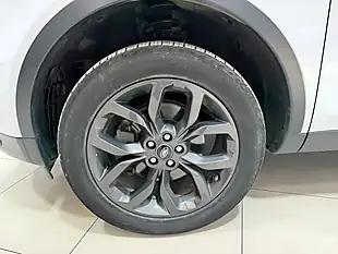 Used 2019 Land Rover Discovery Sport Landmark White - Interior and Exterior details 6