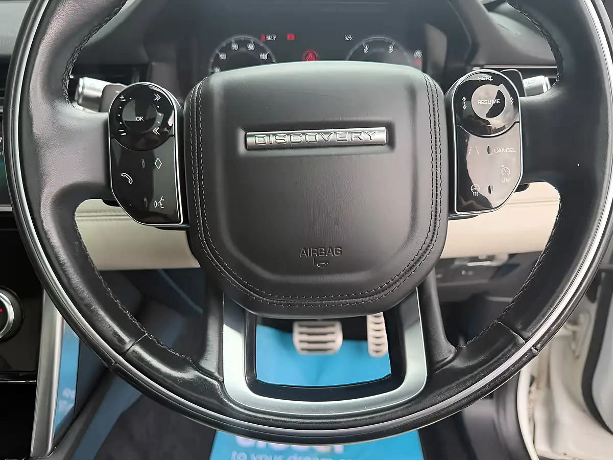 Used 2019 Land Rover Discovery Sport R-Dynamic Hse White - Interior and Exterior details 15