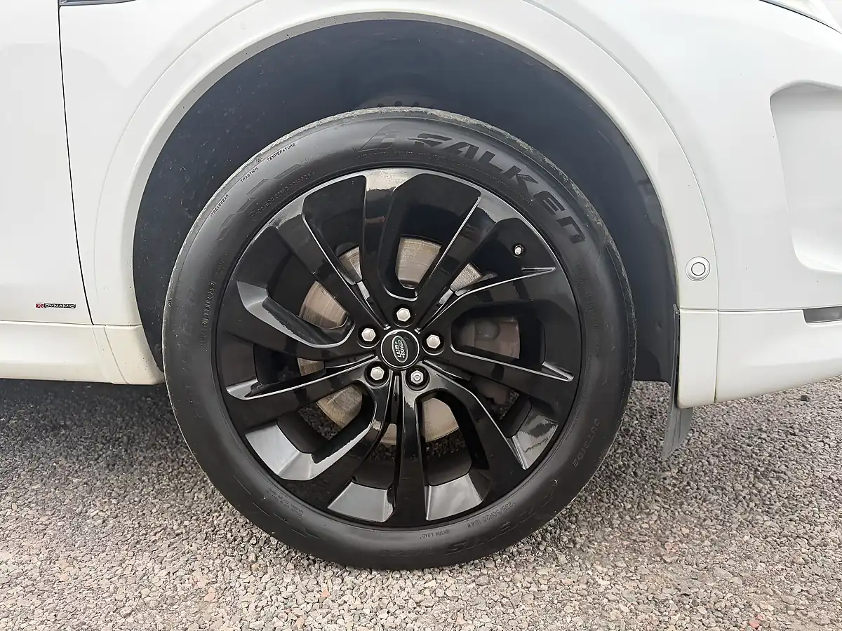 Used 2019 Land Rover Discovery Sport R-Dynamic Hse White - Interior and Exterior details 3