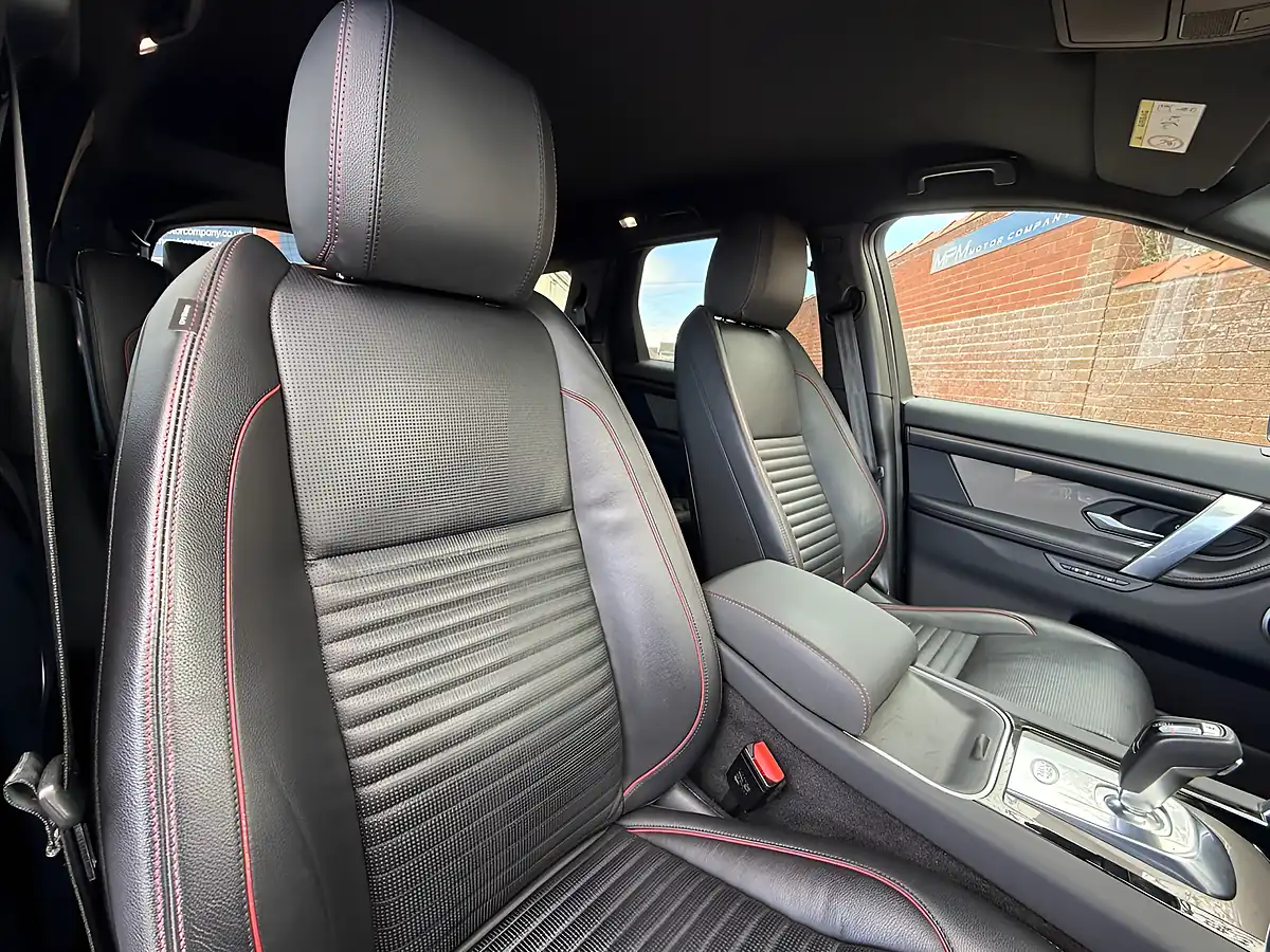Used 2019 Land Rover Discovery Sport R-Dynamic Se Black - Interior and Exterior details 10