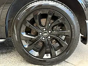 Used 2019 Land Rover Discovery Sport R-Dynamic Se Black - Interior and Exterior details 18