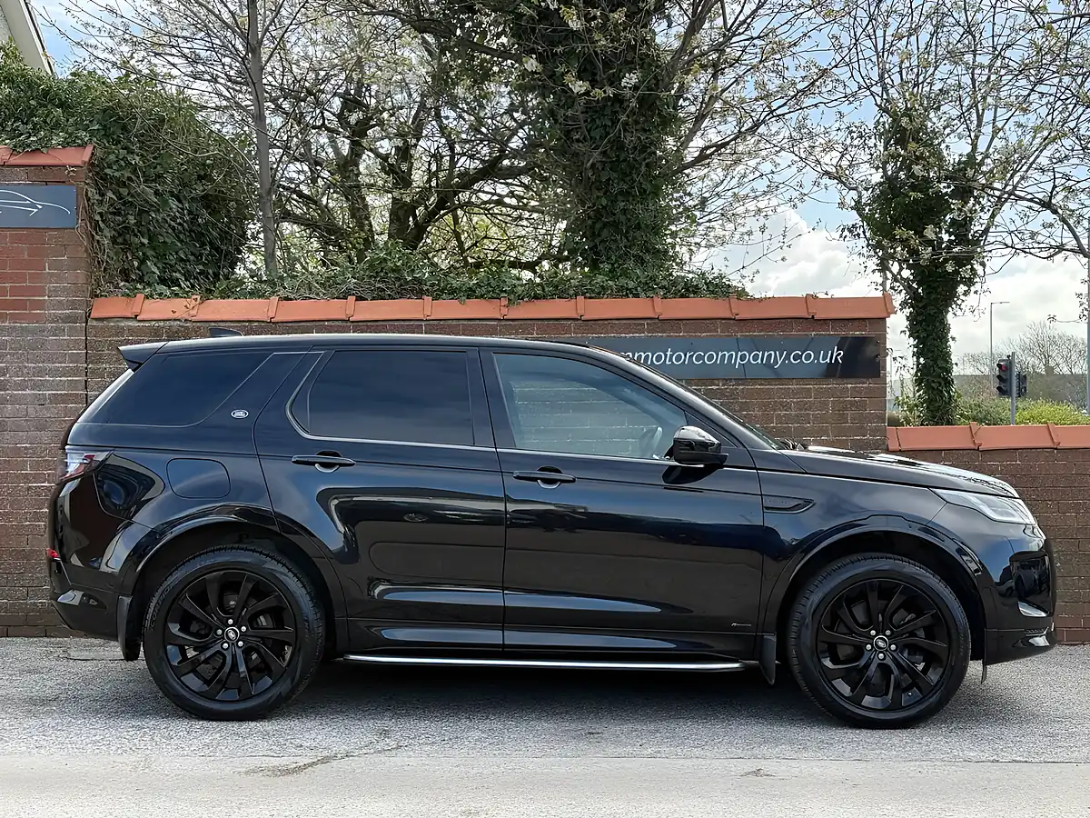 Used 2019 Land Rover Discovery Sport R-Dynamic Se Black - Interior and Exterior details 3