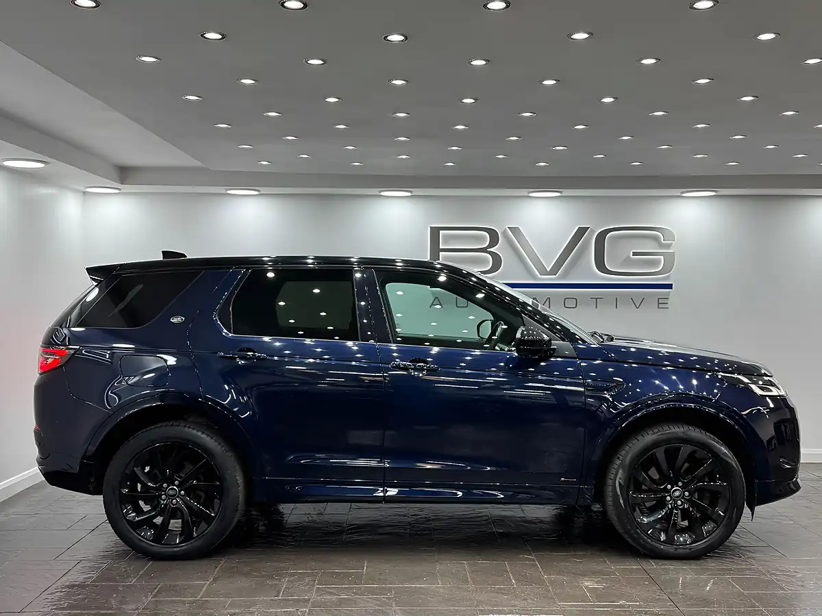 Used 2019 Land Rover Discovery Sport R-Dynamic Se Blue - Interior and Exterior details 7