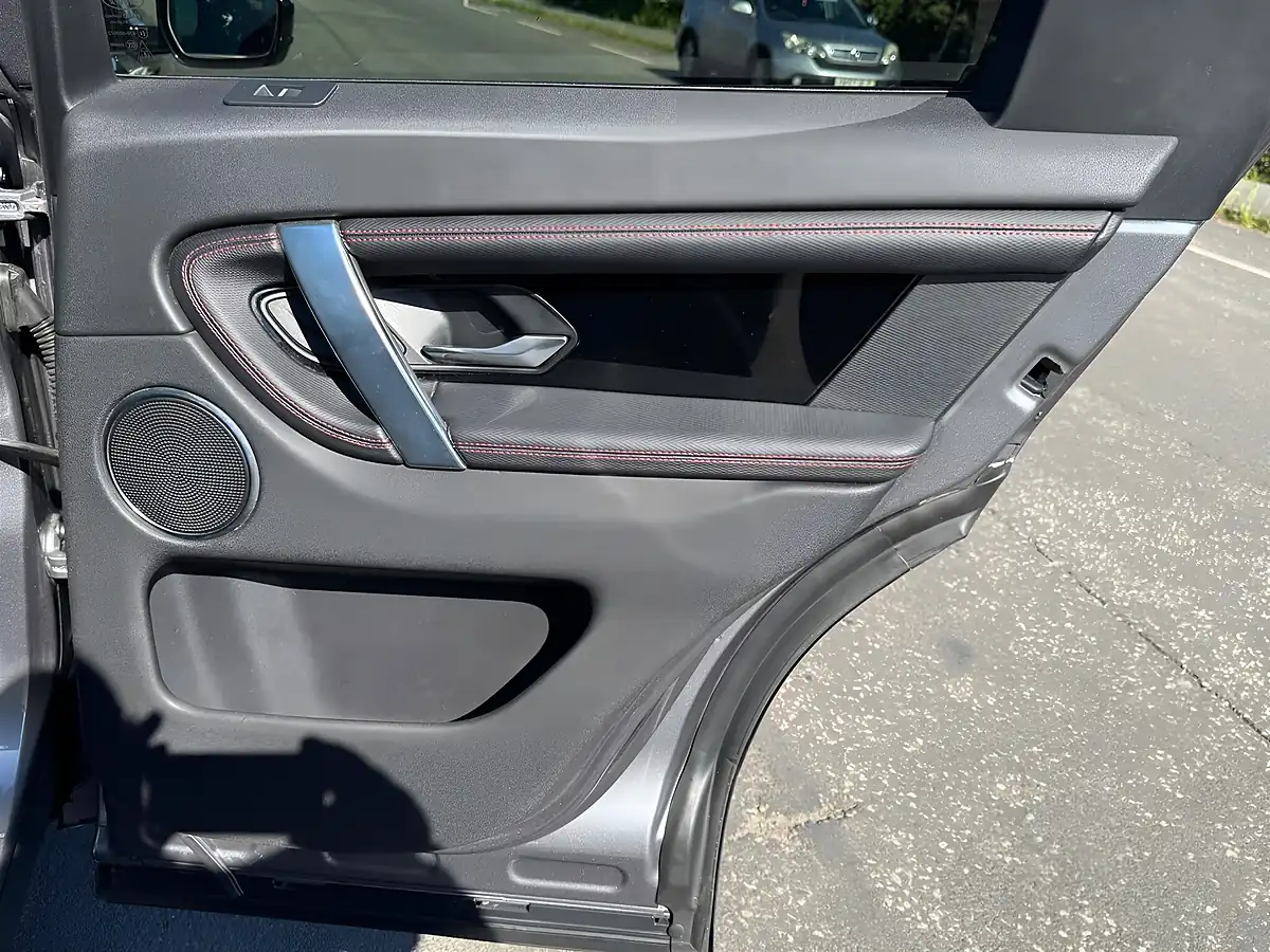 Used 2019 Land Rover Discovery Sport R-Dynamic Se Corris Grey - Interior and Exterior details 18