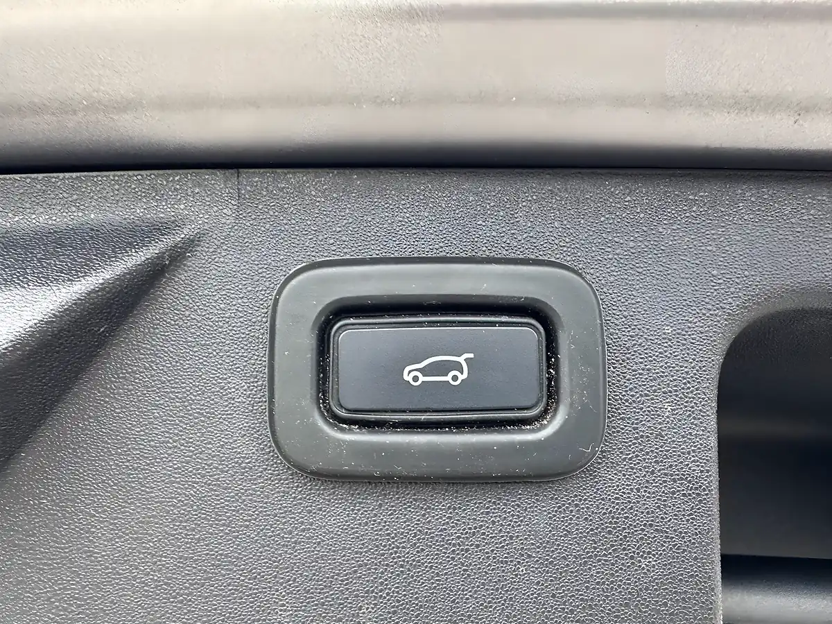 Used 2019 Land Rover Discovery Sport R-Dynamic Se Corris Grey - Interior and Exterior details 20