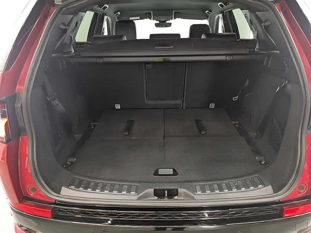 Used 2019 Land Rover Discovery Sport R-Dynamic Se Firenze Red - Interior and Exterior details 11