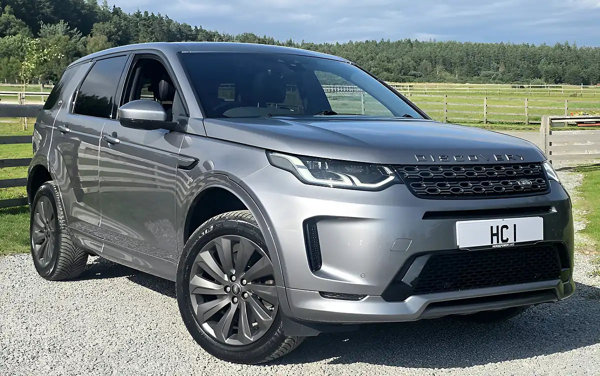 Used 2019 Land Rover Discovery Sport R-Dynamic Se Grey - Front View