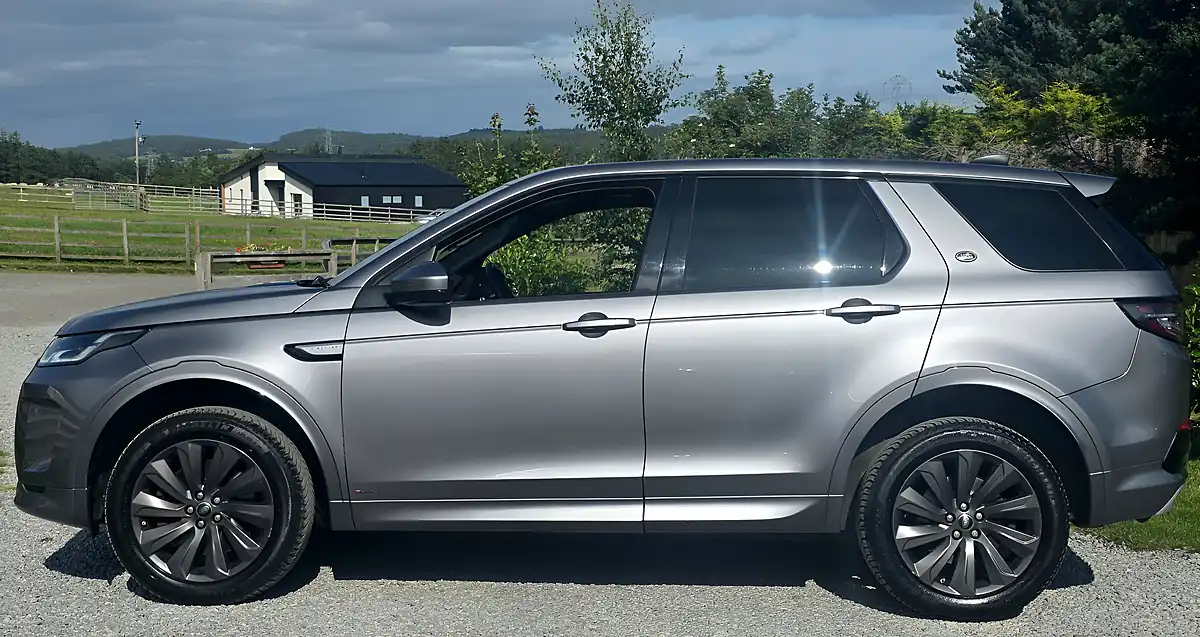 Used 2019 Land Rover Discovery Sport R-Dynamic Se Grey - Interior and Exterior details 2