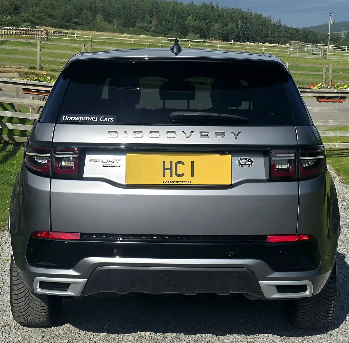 Used 2019 Land Rover Discovery Sport R-Dynamic Se Grey - Interior and Exterior details 6
