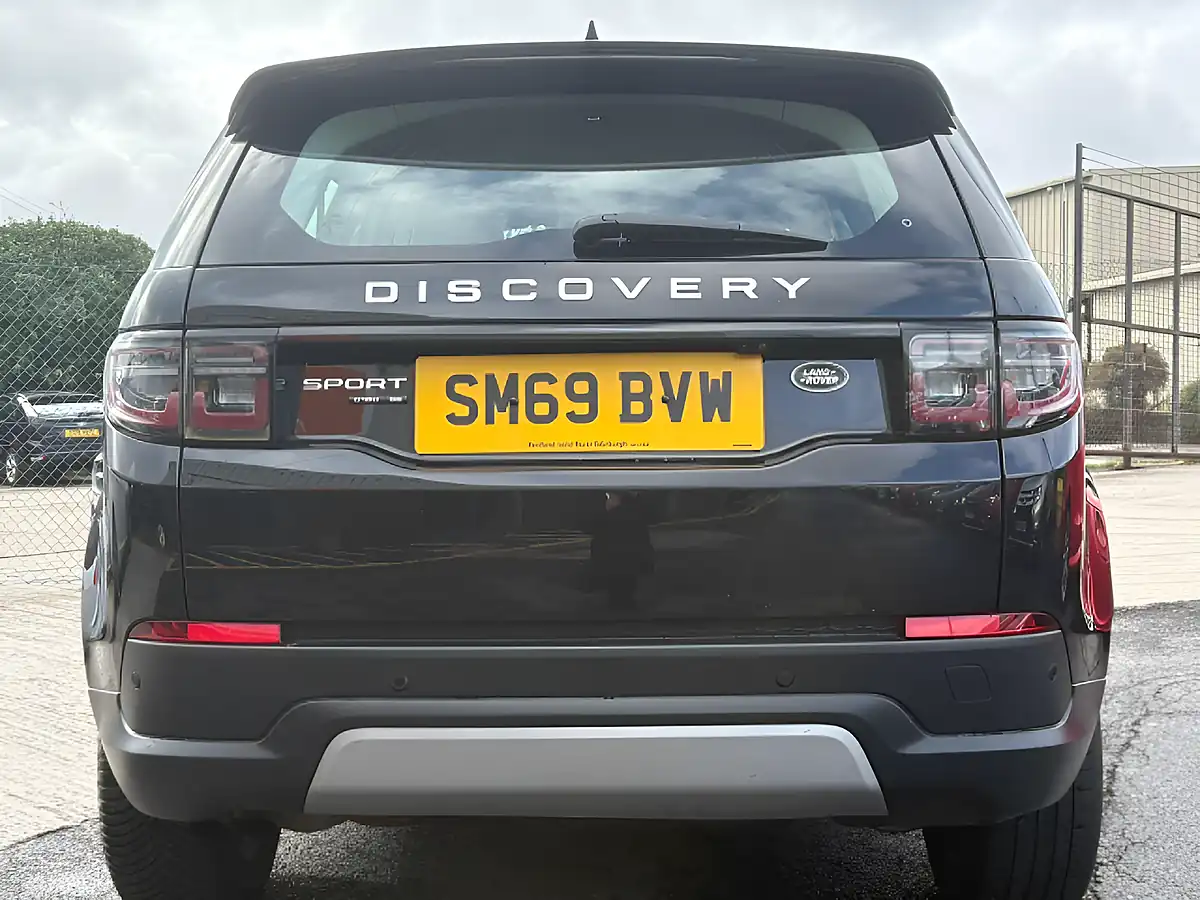 Used 2019 Land Rover Discovery Sport Se Black - Interior and Exterior details 11