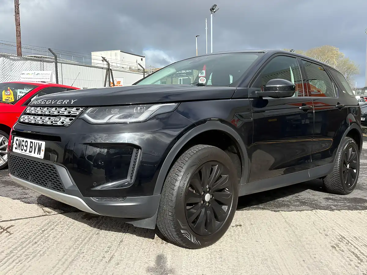 Used 2019 Land Rover Discovery Sport Se Black - Interior and Exterior details 6