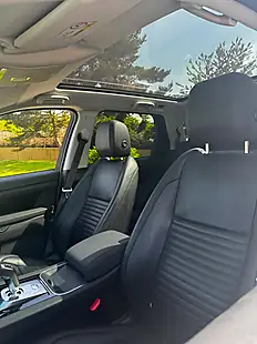 Used 2019 Land Rover Discovery Sport Se Byron Blue - Interior and Exterior details 8