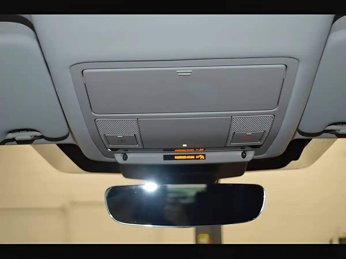 Used 2019 Land Rover Discovery Sport Se Firenze Red - Interior and Exterior details 19