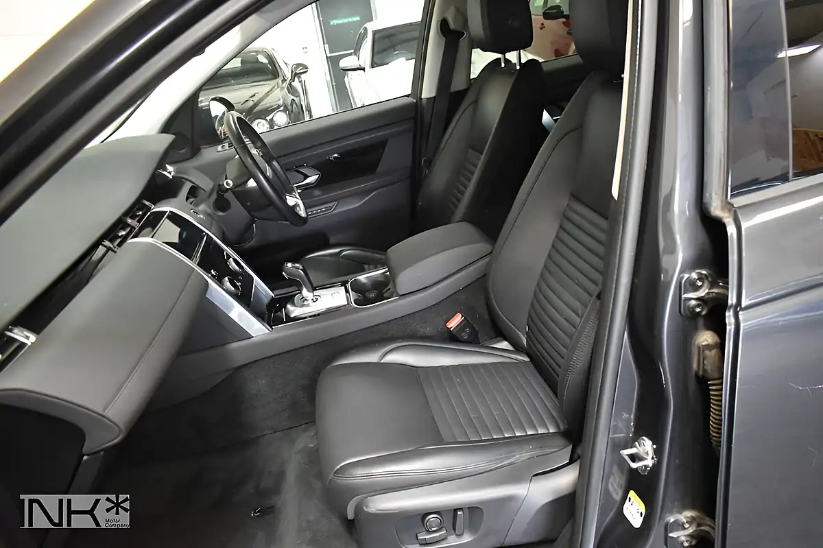 Used 2019 Land Rover Discovery Sport Se Grey - Interior and Exterior details 10