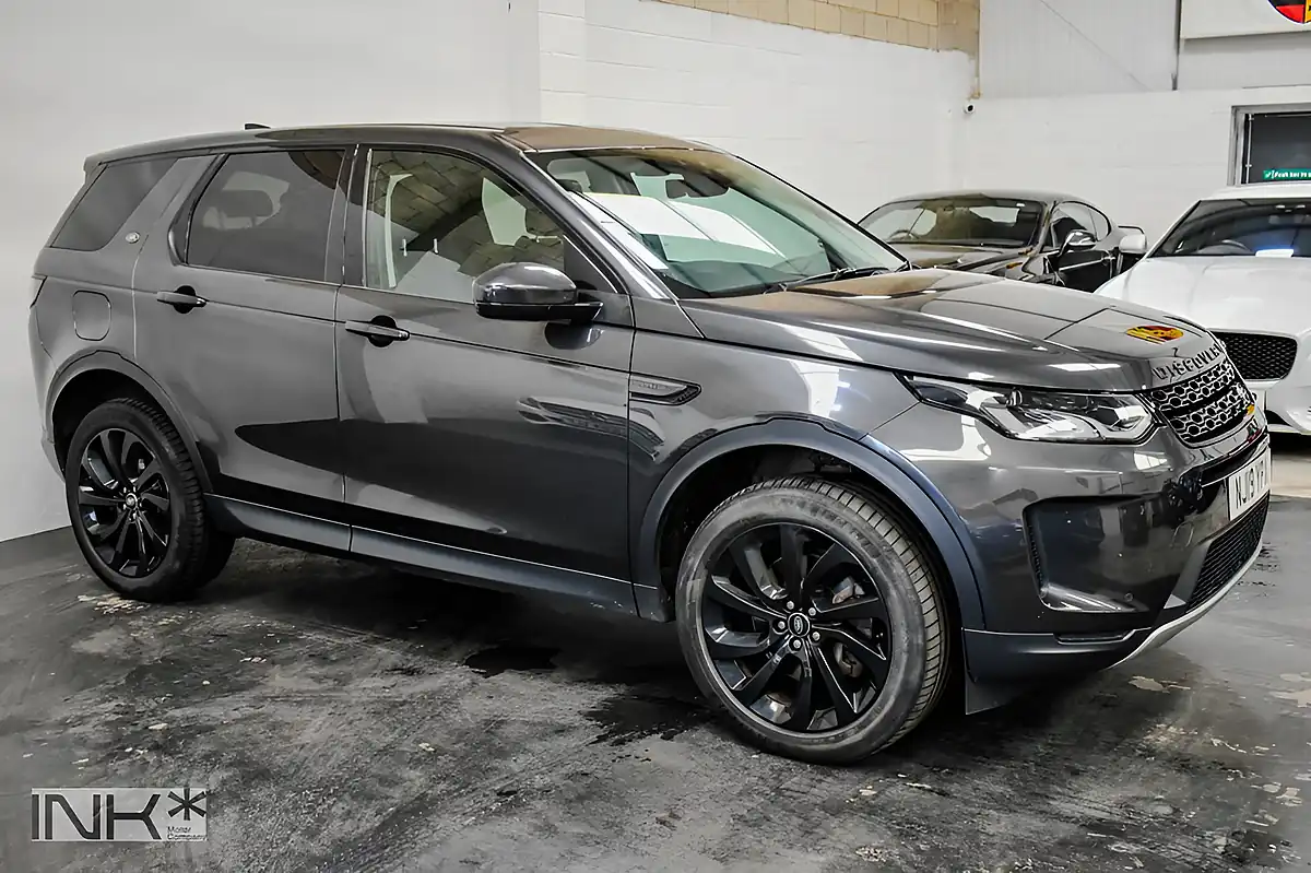 Used 2019 Land Rover Discovery Sport Se Grey - Interior and Exterior details 3