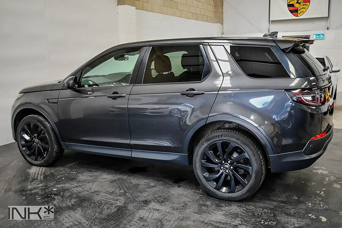 Used 2019 Land Rover Discovery Sport Se Grey - Interior and Exterior details 8