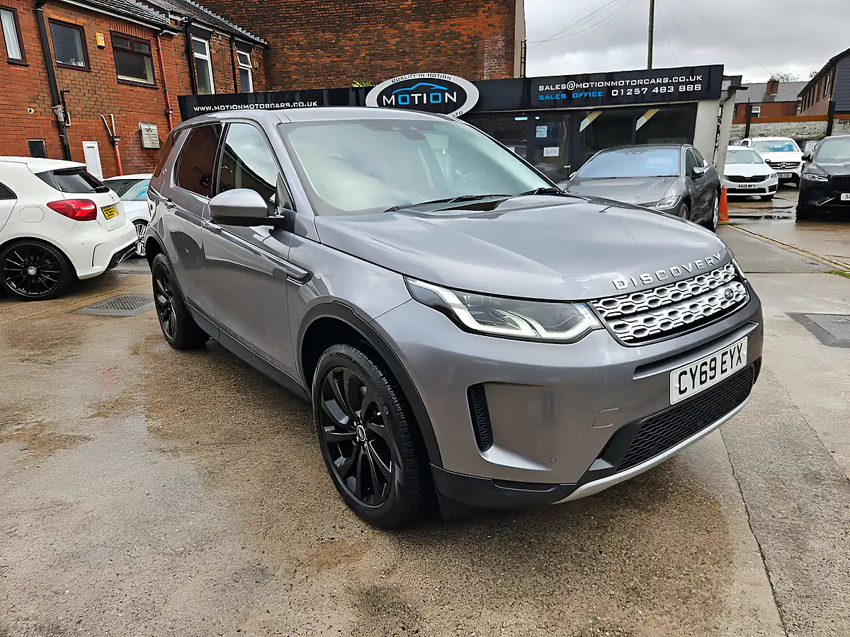 Used 2019 Land Rover Discovery Sport Se Grey - Front View