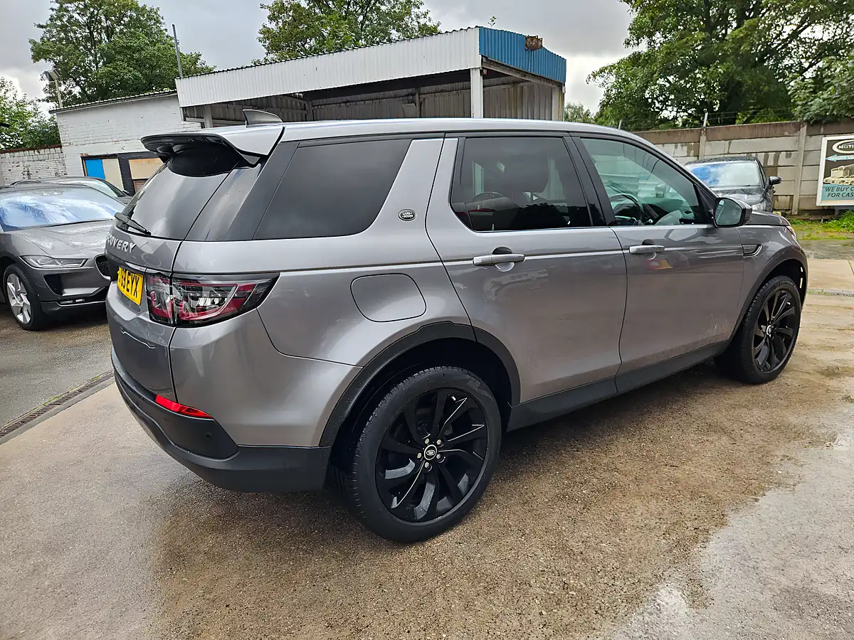 Used 2019 Land Rover Discovery Sport Se Grey - Interior and Exterior details 19