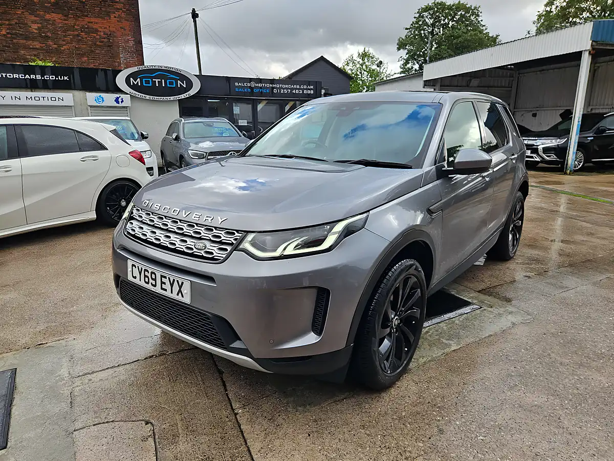 Used 2019 Land Rover Discovery Sport Se Grey - Interior and Exterior details 3