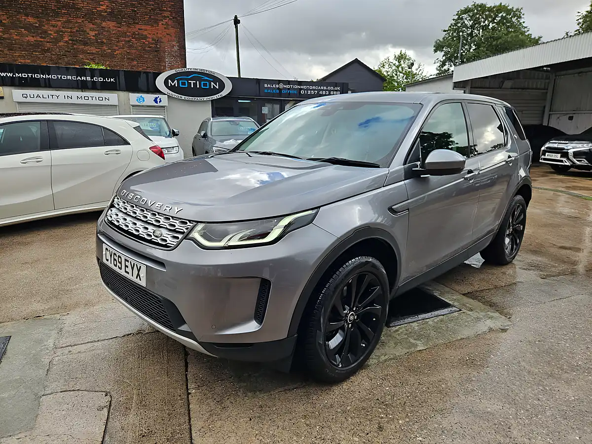 Used 2019 Land Rover Discovery Sport Se Grey - Interior and Exterior details 5