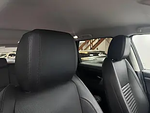 Used 2019 Land Rover Discovery Sport Se Grey - Interior and Exterior details 10