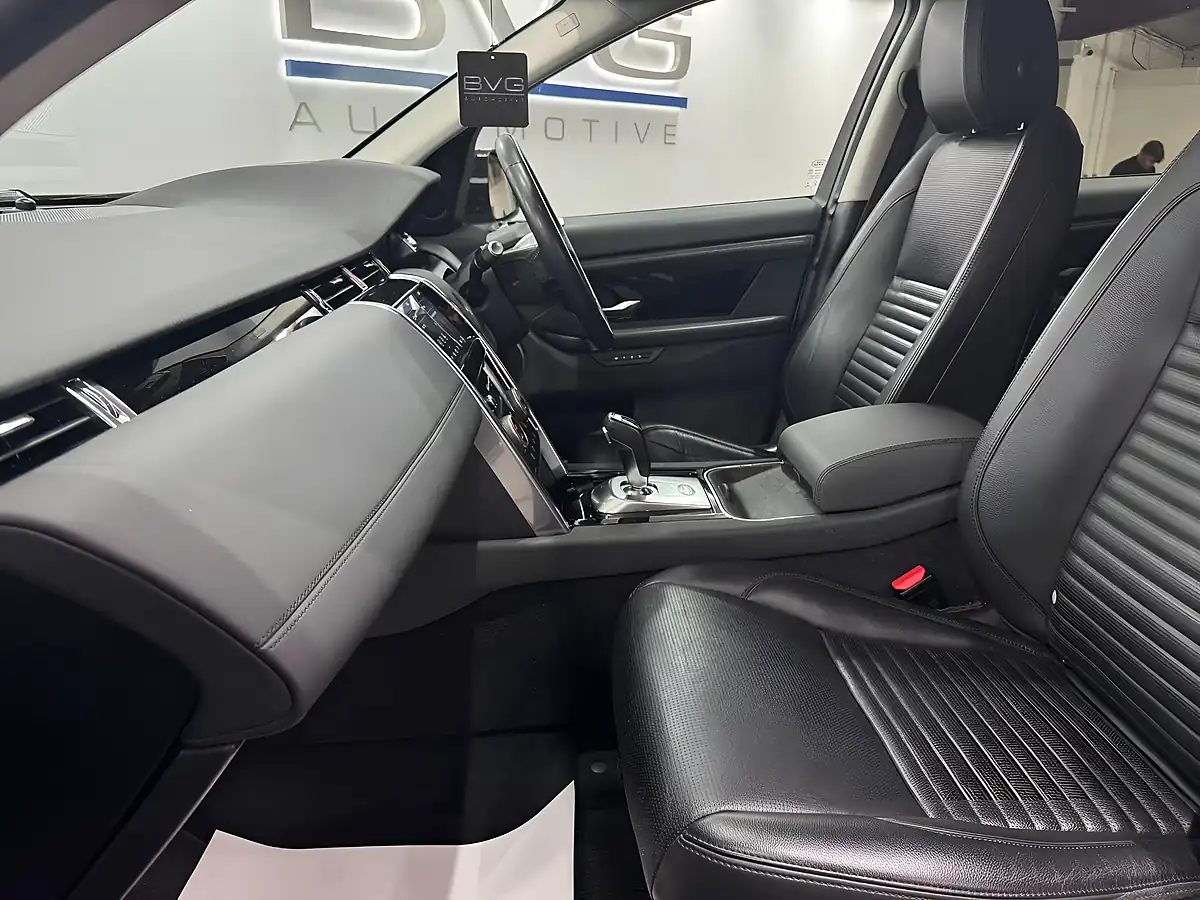 Used 2019 Land Rover Discovery Sport Se Grey - Interior and Exterior details 16