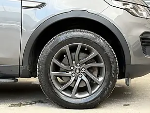 Used 2019 Land Rover Discovery Sport Se Grey - Interior and Exterior details 20