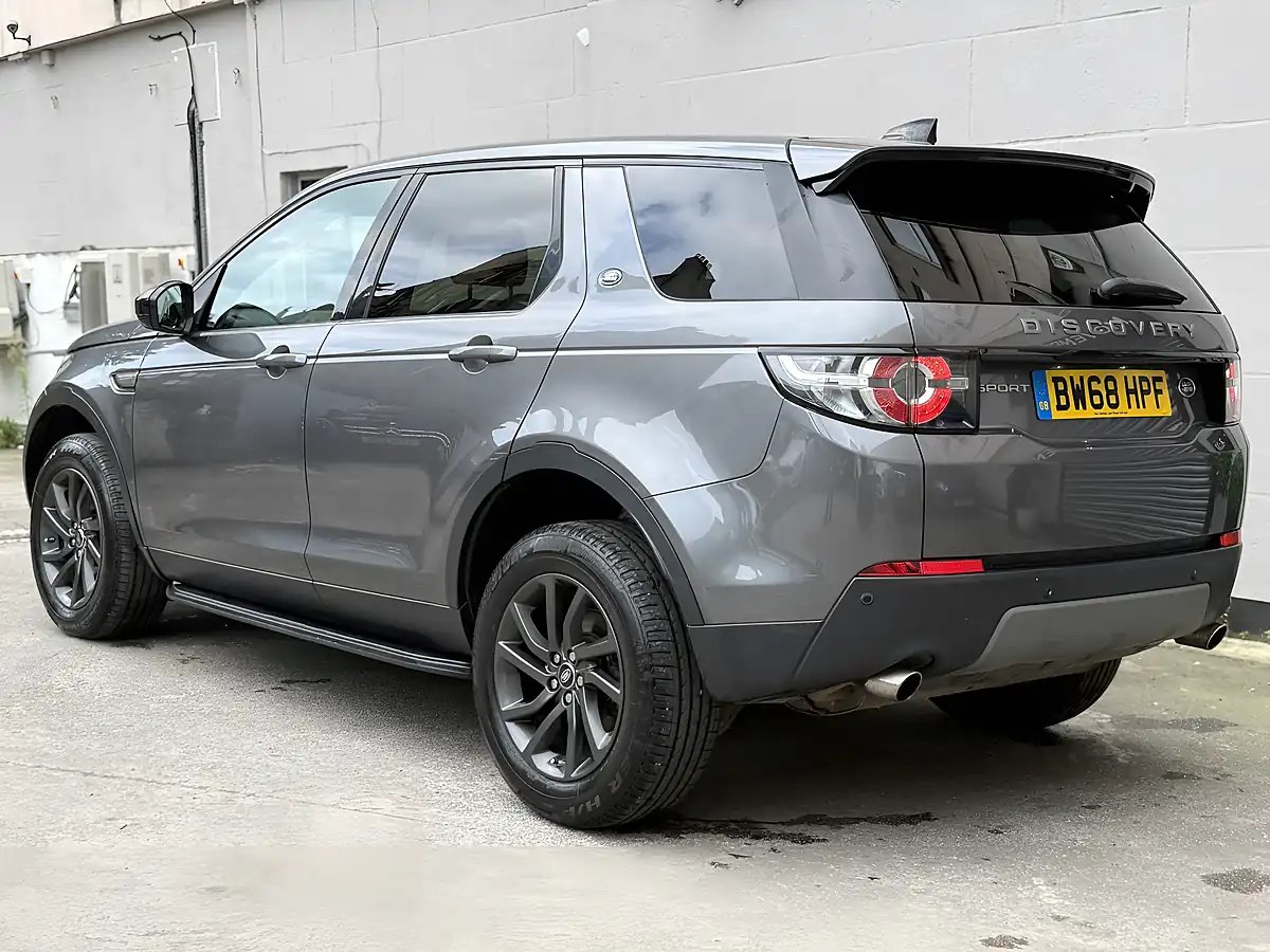 Used 2019 Land Rover Discovery Sport Se Grey - Interior and Exterior details 3