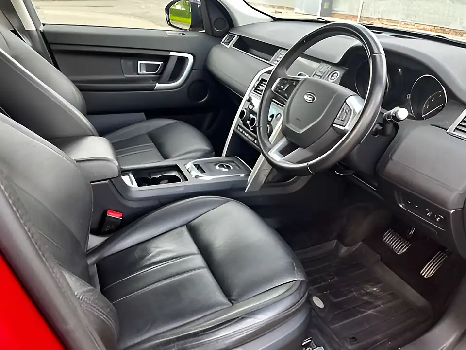 Used 2019 Land Rover Discovery Sport Se Red - Interior and Exterior details 11