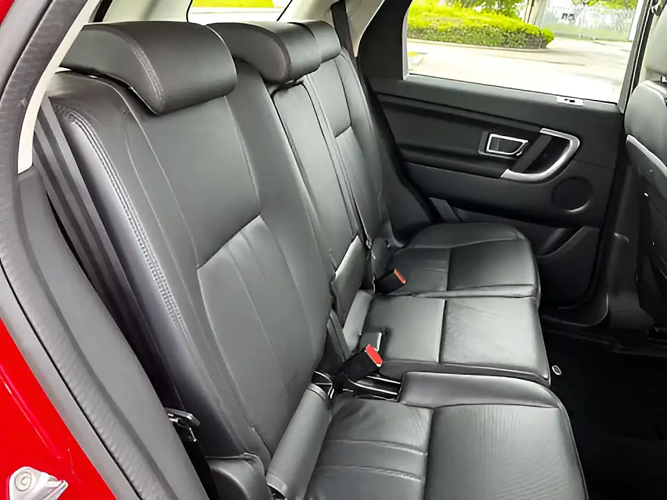 Used 2019 Land Rover Discovery Sport Se Red - Interior and Exterior details 15