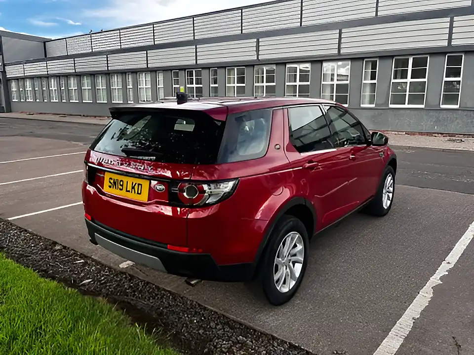 Used 2019 Land Rover Discovery Sport Se Red - Interior and Exterior details 6