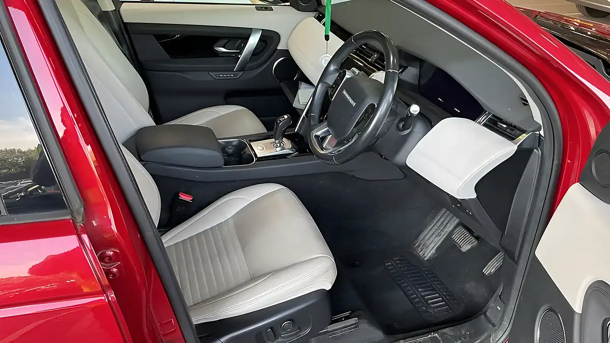 Used 2019 Land Rover Discovery Sport Se Red - Interior and Exterior details 7