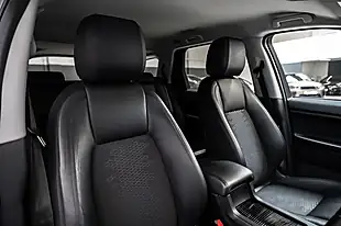 Used 2019 Land Rover Discovery Sport Se Tech Black - Interior and Exterior details 10