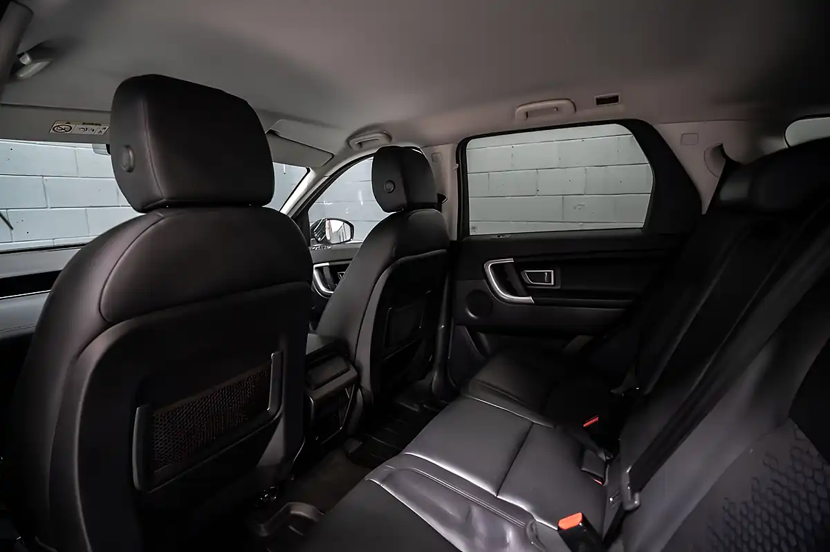 Used 2019 Land Rover Discovery Sport Se Tech Black - Interior and Exterior details 15