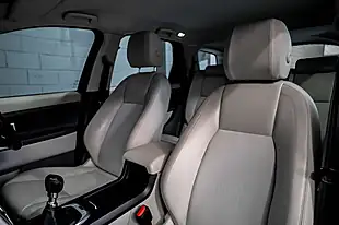 Used 2019 Land Rover Discovery Sport Se Tech Blue - Interior and Exterior details 14